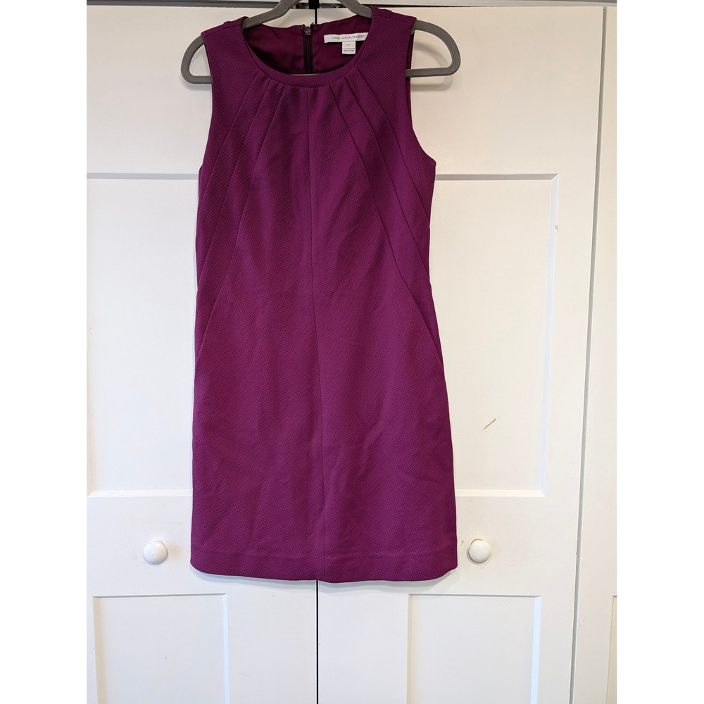 Diane von Furstenberg Carpreena Ribbed Sunburst Pleat Shift Dress 6